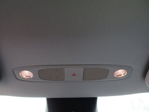 Used 2023 Tesla Model Y Long Range image 53