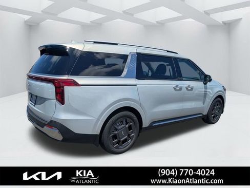 New 2026 Kia Carnival SX FWD image 4