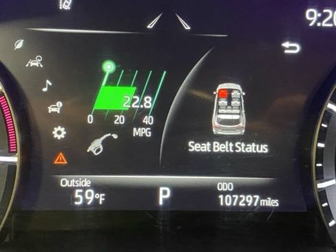 Used 2021 Toyota Highlander XLE AWD/4WD image 24