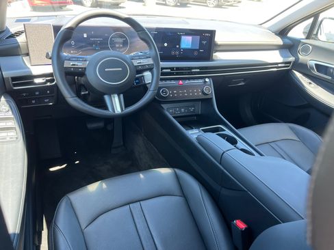 Certified 2025 Hyundai Sonata Limited FWD image 24