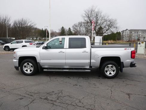Used 2018 Chevrolet Silverado 1500 LT w/ All Star Edition image 6
