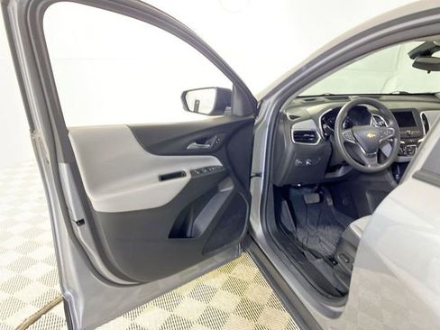 Used 2024 Chevrolet Equinox LS w/ LS Convenience Package image 27