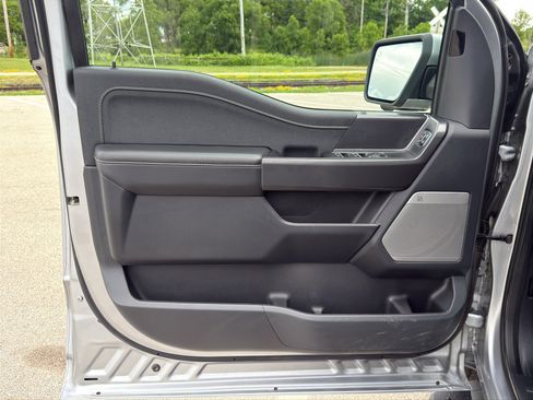 Used 2025 Ford F150 Lariat w/ Bed Utility Package AWD/4WD image 18