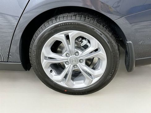 Used 2025 Honda Accord LX image 24