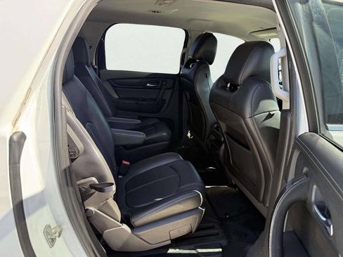 Used 2017 GMC Acadia Limited SLT image 16