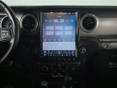 Used 2021 Jeep Gladiator Sport AWD/4WD image 21