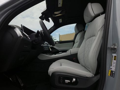 New 2026 BMW X5 xDrive50e w/ Executive Package AWD/4WD image 6