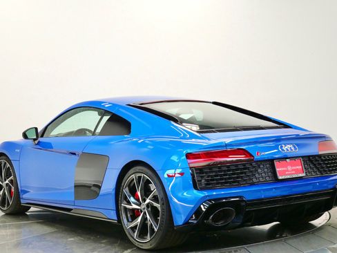 Used 2022 Audi R8 V10 RWD image 7