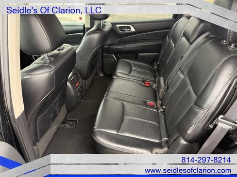 Used 2018 Nissan Pathfinder SL image 12