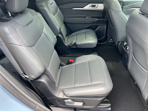 New 2026 Ford Explorer Active w/ Active Comfort Package AWD/4WD image 18