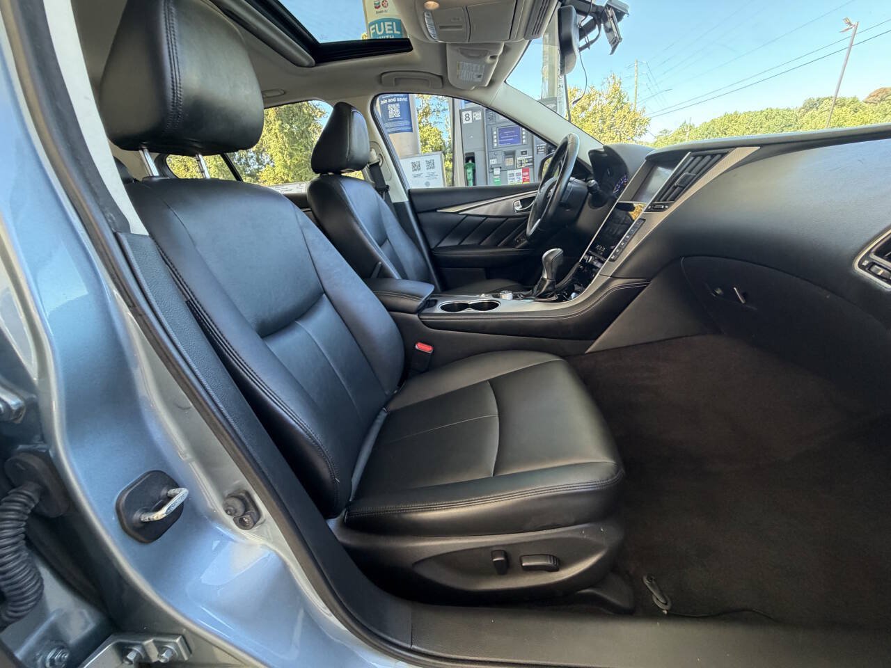 Used 2015 INFINITI Q50 Premium RWD image 7