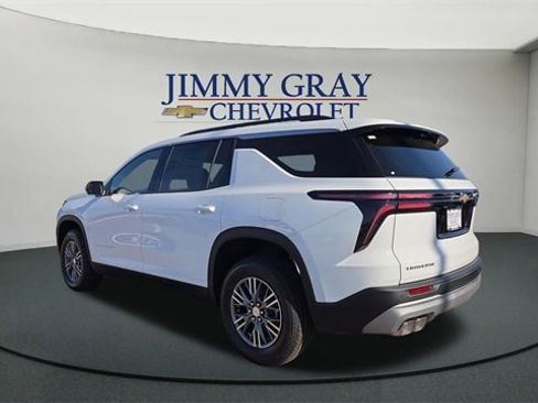 New 2026 Chevrolet Traverse LT w/ Driver Confidence Package image 5