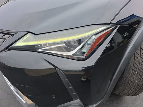 Used 2021 Lexus UX 250h w/ Accessory Package (Z1) AWD/4WD image 29