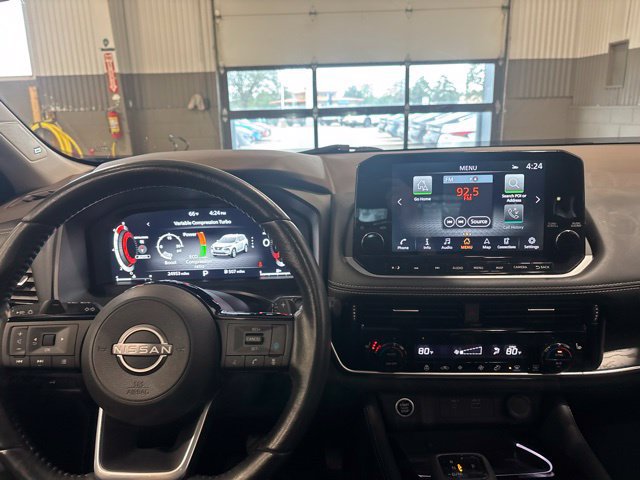 Certified 2023 Nissan Rogue Platinum AWD/4WD image 26