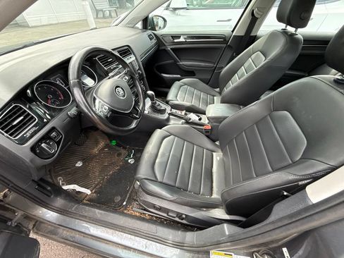 Used 2017 Volkswagen Golf SEL FWD image 9