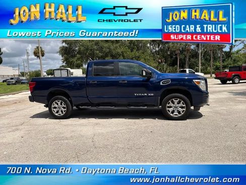 Used 2023 Nissan Titan SV w/ SV Convenience Package AWD/4WD image 15