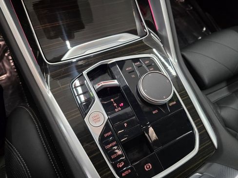 Used 2025 BMW X6 xDrive40i image 28