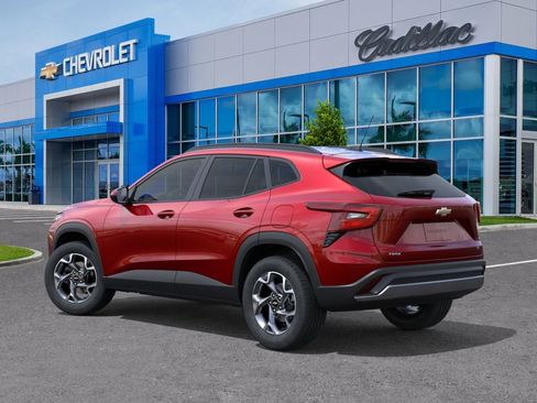 New 2026 Chevrolet Trax LT FWD image 4