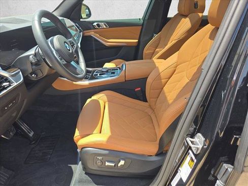 Used 2025 BMW X5 sDrive40i w/ M Sport Package RWD image 16