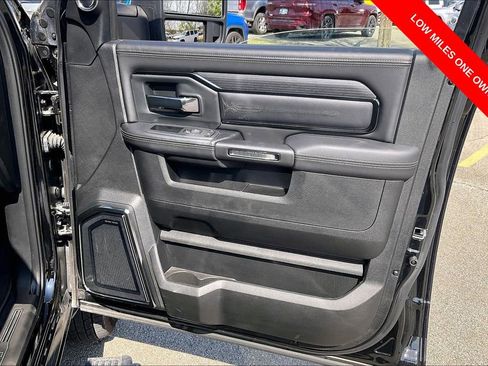Used 2024 RAM 3500 Limited AWD/4WD image 24