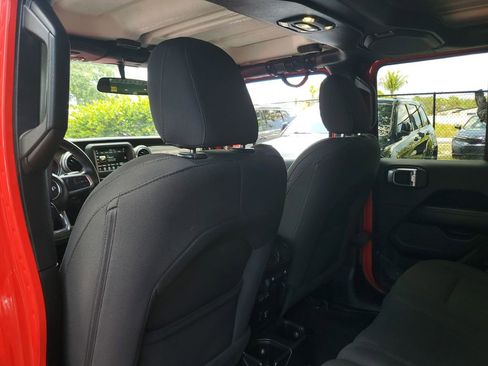 Used 2020 Jeep Wrangler Unlimited Sahara AWD/4WD image 14