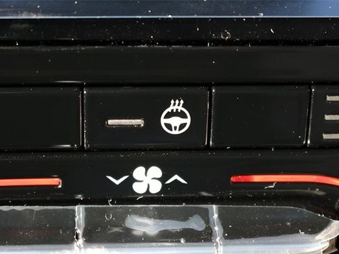 New 2025 Jeep Grand Cherokee Limited image 22