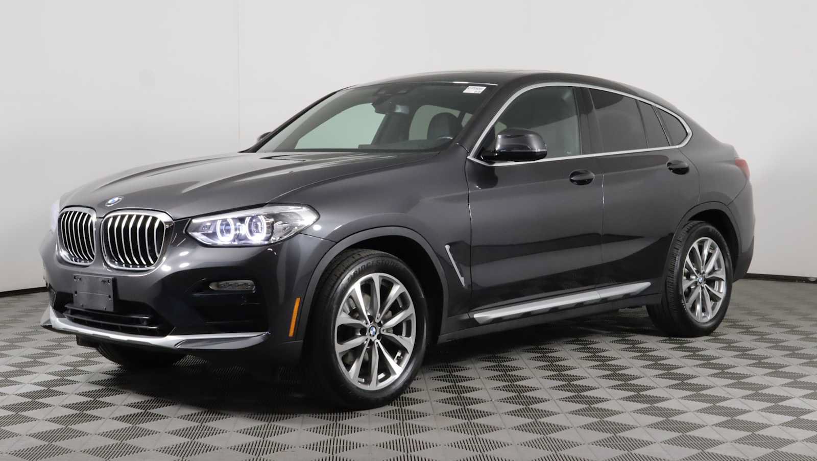 Used 2019 BMW X4 xDrive30i w/ Premium Package AWD/4WD image 3