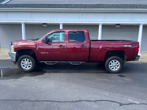 Used 2013 Chevrolet Silverado 2500 LT w/ Interior Plus Package AWD/4WD image 6