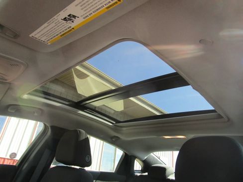 Used 2024 Chevrolet Malibu LT FWD image 39