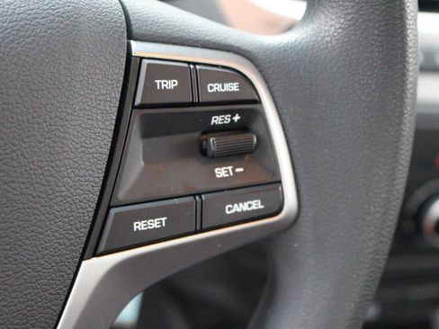 Used 2018 Hyundai Accent SE FWD image 19