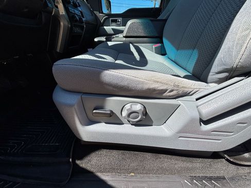 Used 2011 Ford F150 XLT w/ XLT Chrome Pkg image 15