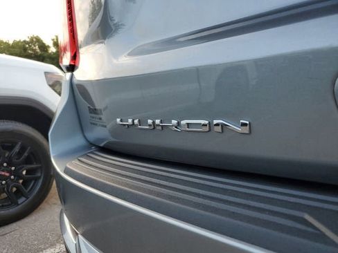 New 2026 GMC Yukon Denali w/ Denali Reserve Package image 8