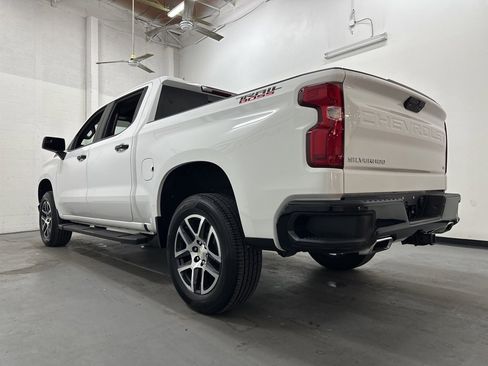 Used 2019 Chevrolet Silverado 1500 LT Trail Boss image 19