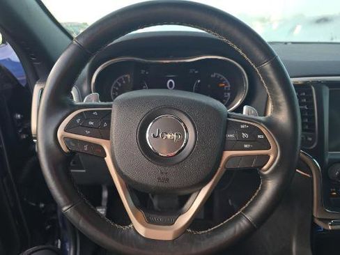 Used 2017 Jeep Grand Cherokee Limited w/ Luxury Group II image 5