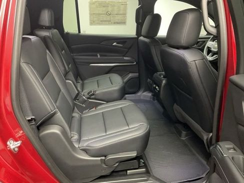 New 2026 Chevrolet Traverse LT w/ Sun and Wheel Package AWD/4WD image 26