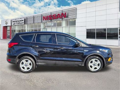 Used 2019 Ford Escape S image 8