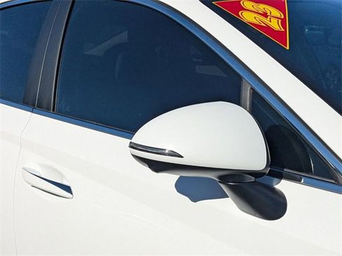 Used 2023 Hyundai Sonata Limited image 11