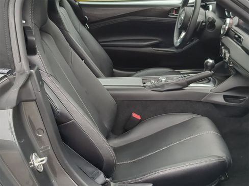 Used 2021 MAZDA MX-5 Miata Grand Touring image 17