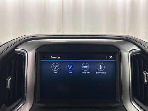 Used 2022 Chevrolet Silverado 2500 LT w/ Convenience Package image 17