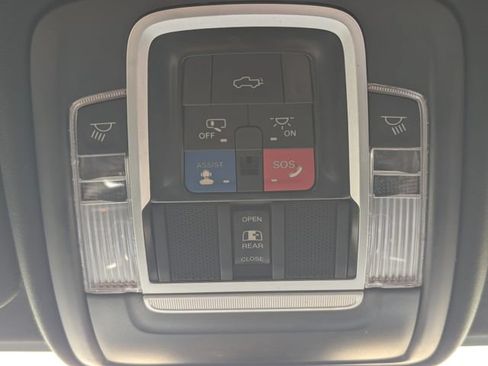 Used 2022 RAM 2500 Laramie AWD/4WD image 22
