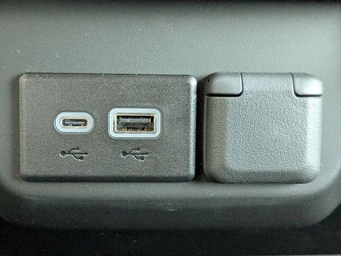 New 2025 Chevrolet Silverado 1500 Custom image 23