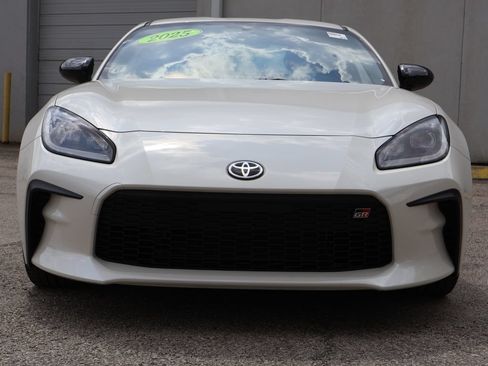 Used 2025 Toyota GR86 Premium w/ ALL Weather Mat Package (TMS) RWD image 2