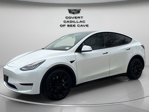Used 2021 Tesla Model Y Long Range image 3