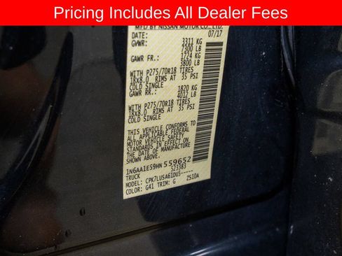 Used 2017 Nissan Titan PRO-4X AWD/4WD image 21