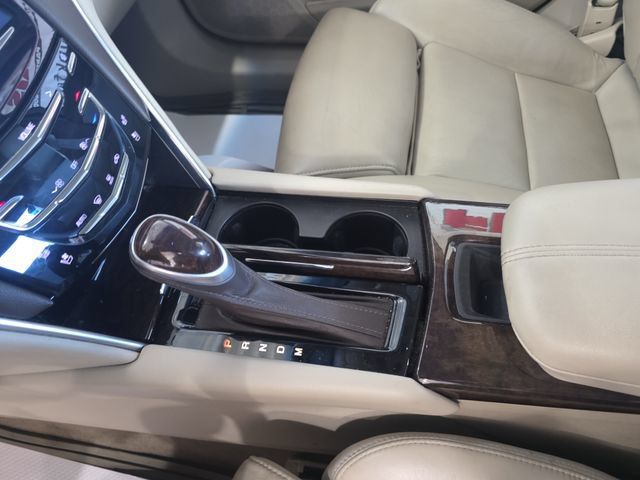 Used 2013 Cadillac XTS Luxury FWD image 21