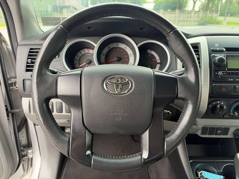 Used 2012 Toyota Tacoma 2WD Access Cab w/ SR5 Pkg image 16