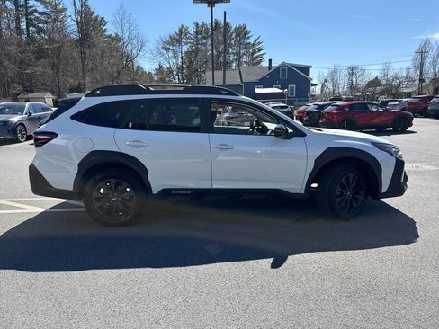 Used 2025 Subaru Outback Onyx Edition AWD/4WD image 6