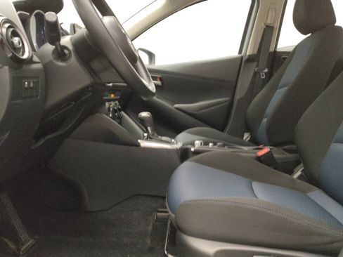 Used 2020 Toyota Yaris LE FWD image 17