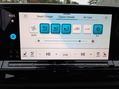 New 2026 Volkswagen Atlas Cross Sport SE image 20