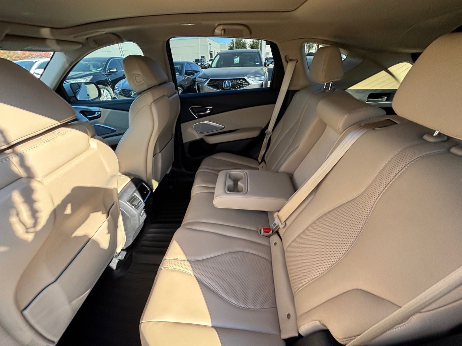 Used 2023 Acura RDX w/ Technology Package FWD image 18